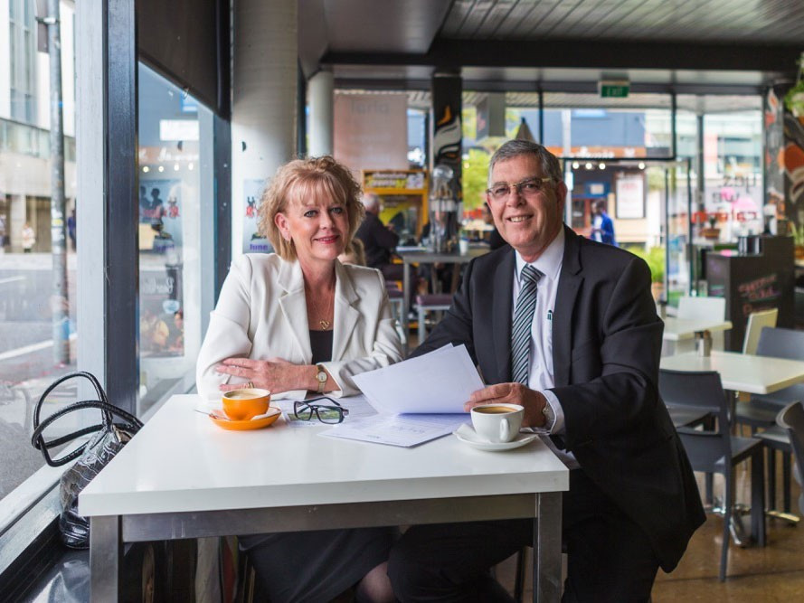 <p>With over 15 years experience in the aged care sector Andrew and Alison Case understand the complexities of the industry.</p>
