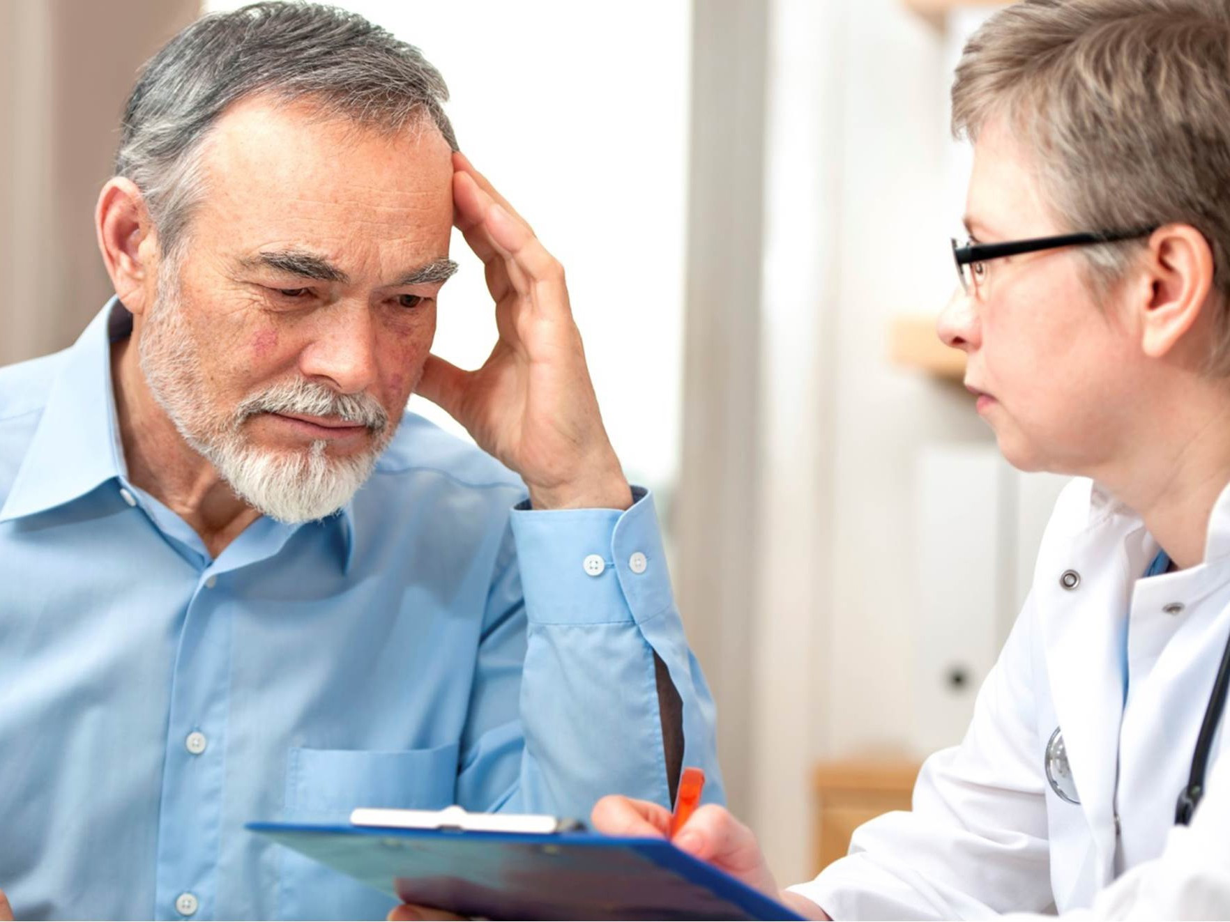 <p>A new booklet can help people with an early diagnosis of dementia determine when to consider retiring from driving.</p>
