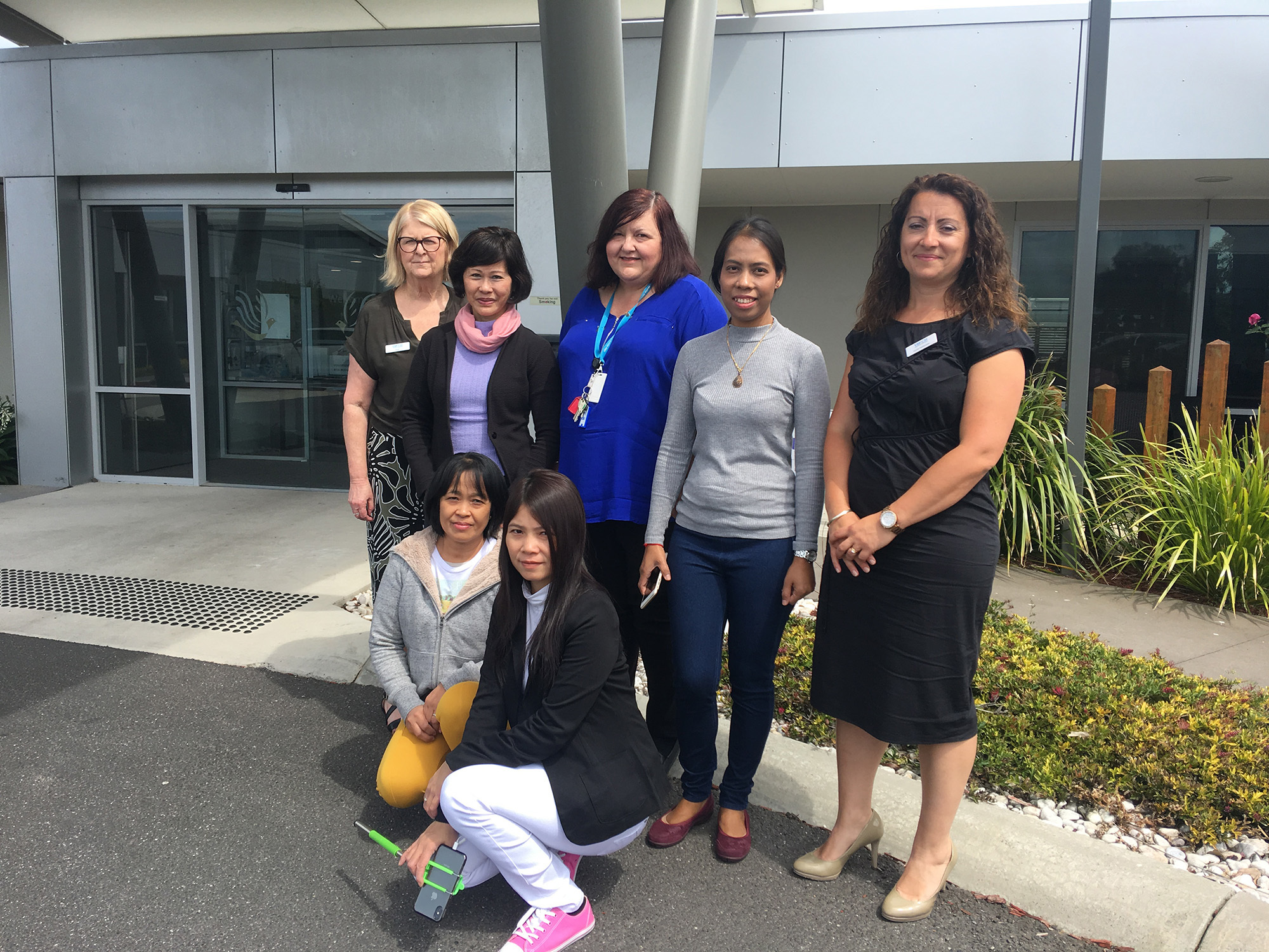 <p>The Singapore delegation visiting VMCH (Source: VMCH)</p>
