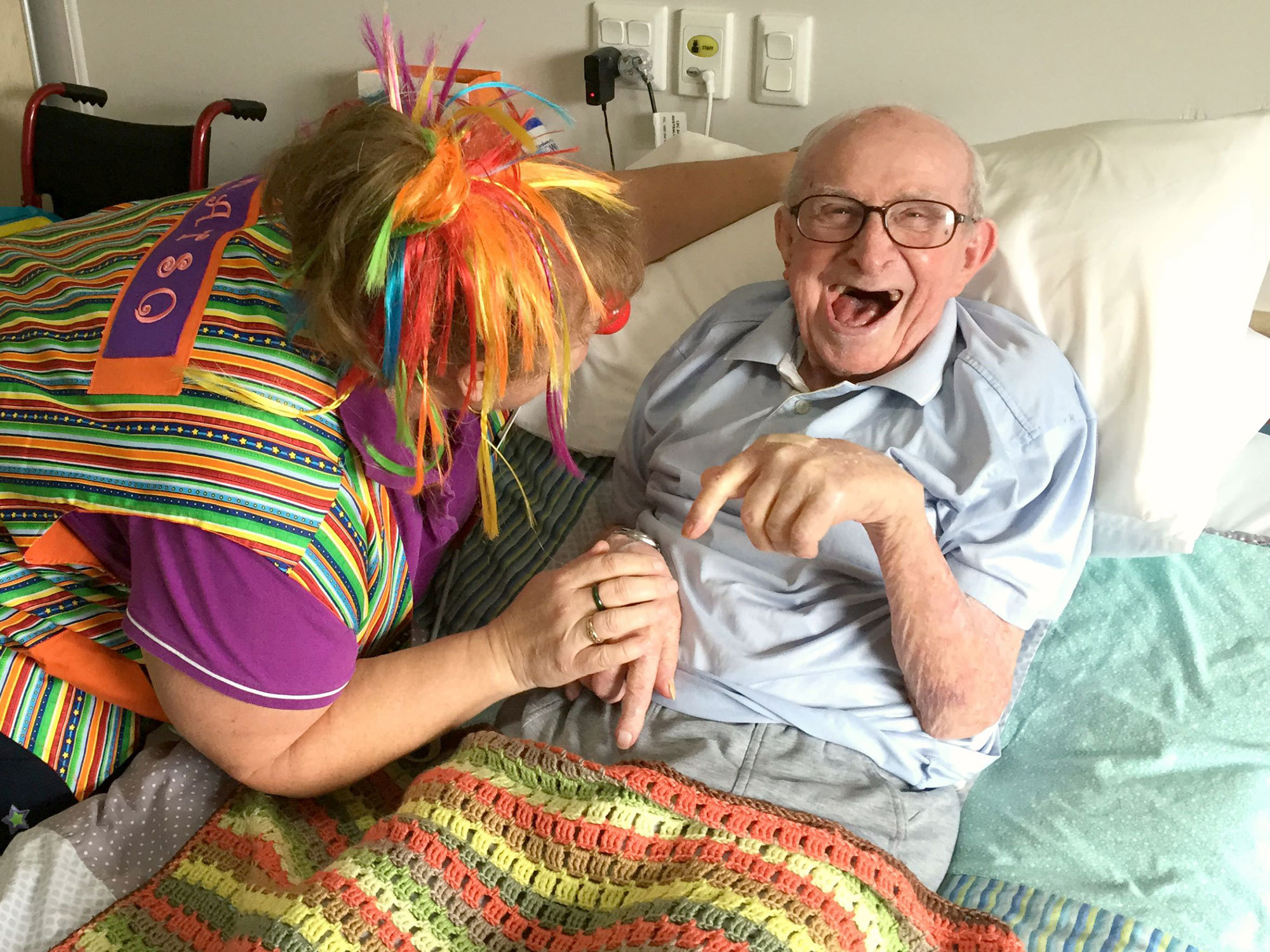 <p>Elder Clowns use humour to take people’s minds off their pain or other issues</p>
