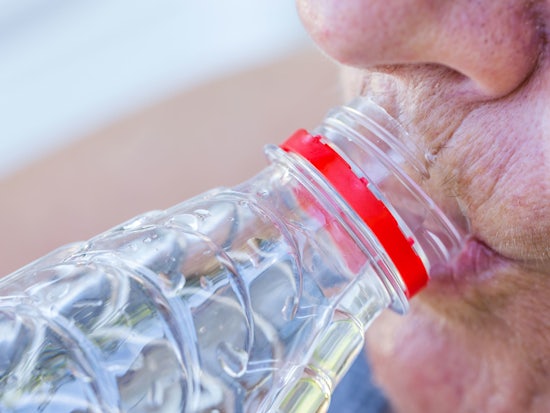 <p>It’s important to drink periodically even if you don’t feel that thirsty (Source: Shutterstock)</p>
