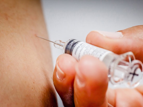 <p>A mandatory flu vaccination has been announced for aged care workers (Source: Shutterstock)</p>
