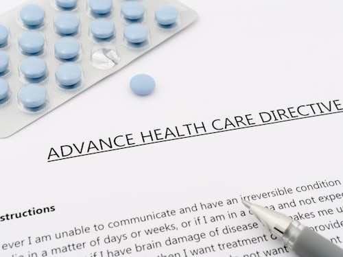 Link to How MedicAlert can help with your advanced care directive article