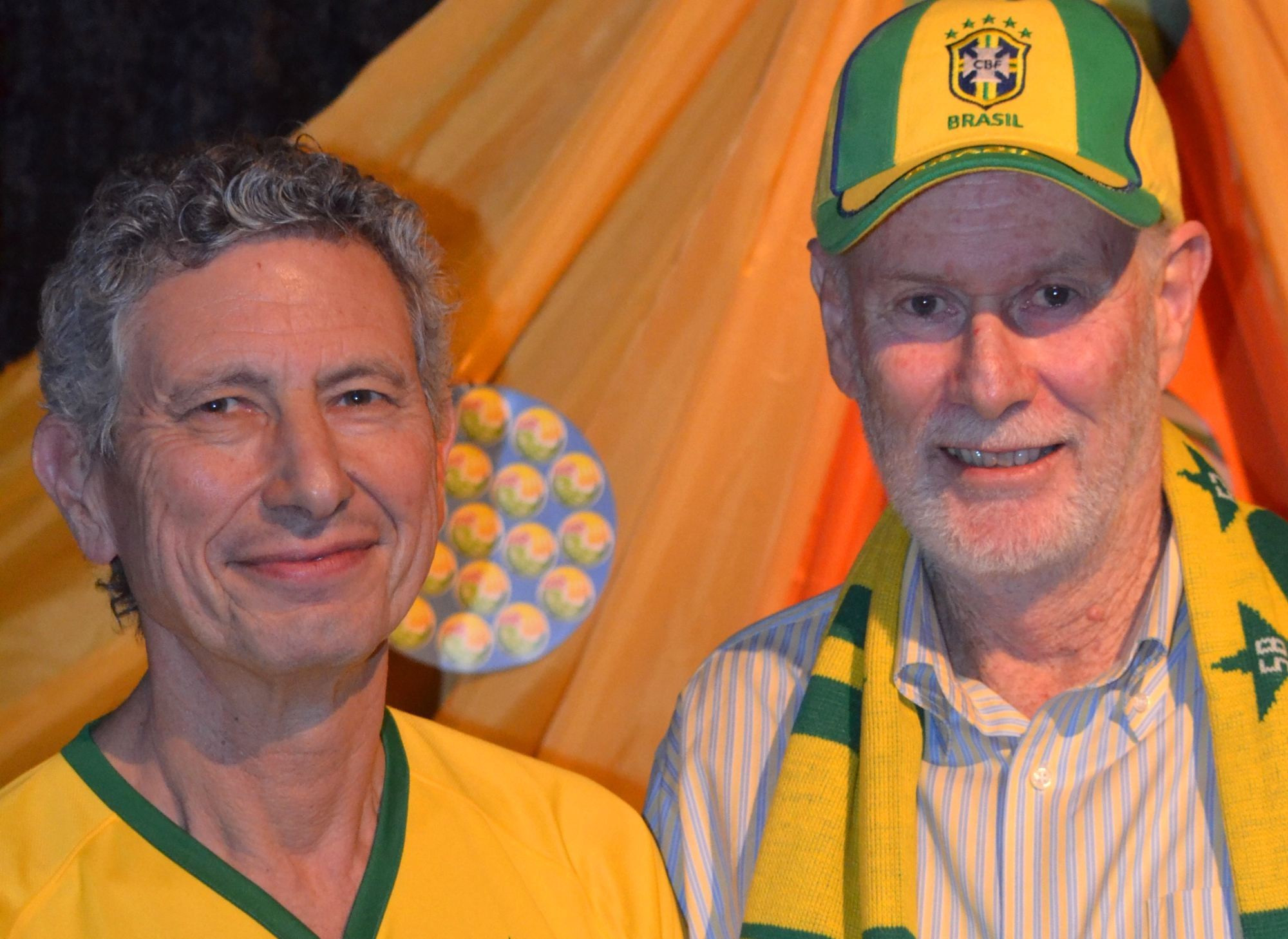 <p>Aged and Community Services WA chairman, Ray Glickman, (left) presented the 2014 ACSWA Organisation Award to Juniper Aged Care's chief executive, Vaughan Harding.</p>
