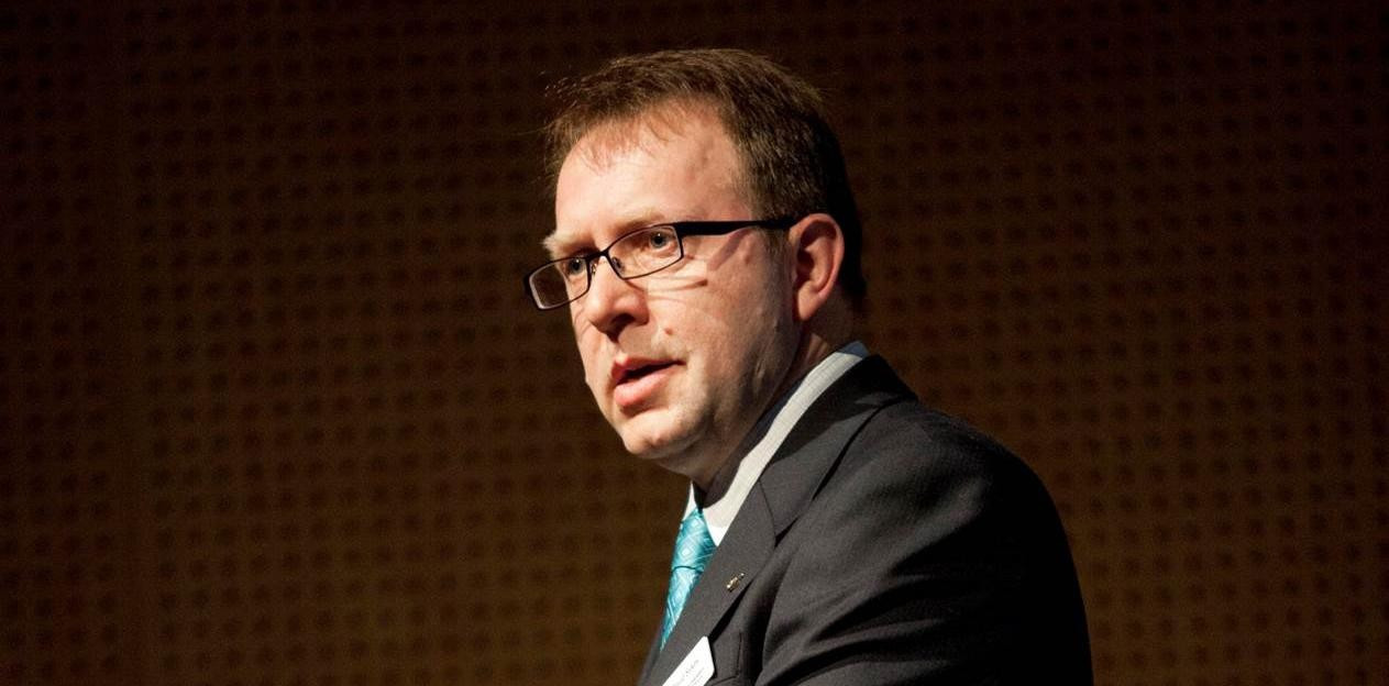 <p>A new tool is enabling aged care providers to achieve excellence in dementia practice, according to Dr David Sykes, Alzheimer’s Australia Vic general manager of learning and development.</p>
