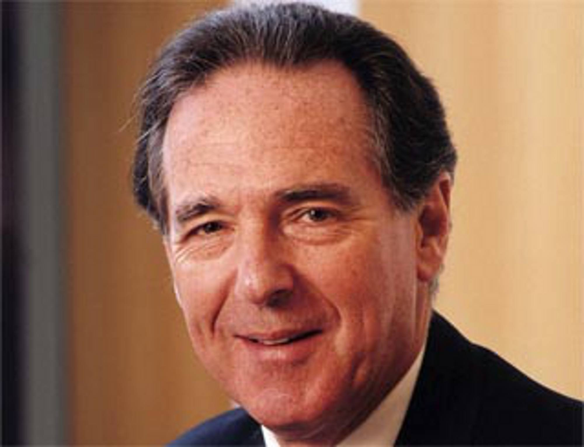 <p>Graeme Samuel AC is the new national president of Alzheimer's Australia.</p>
