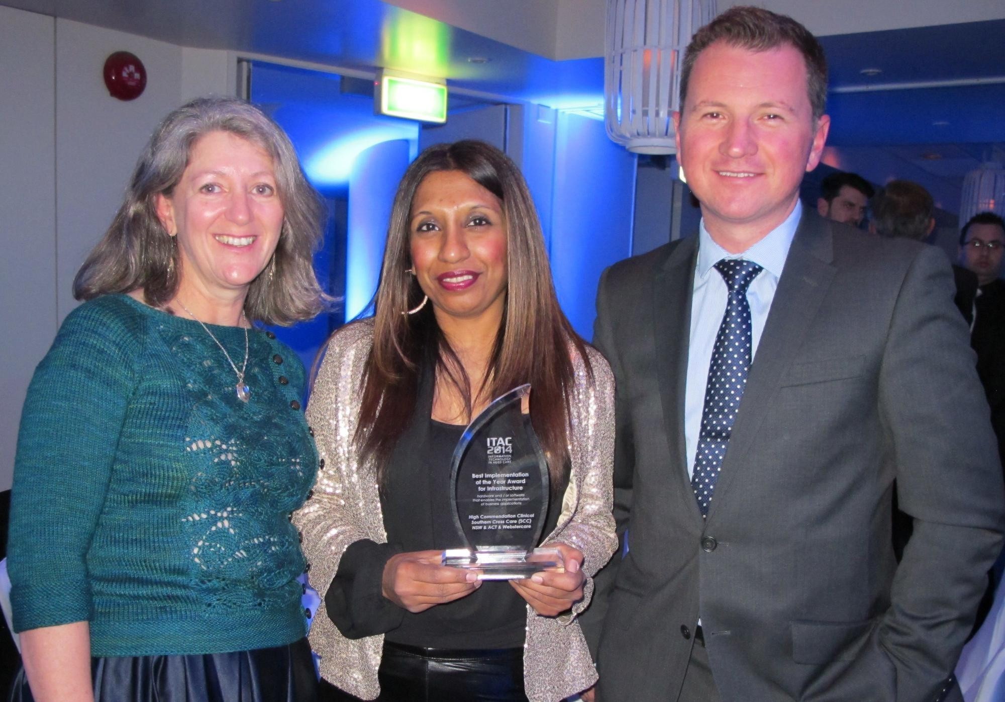 <p>Webstercare pharmacist, Christine Veal, Southern Cross Care dementia care consultant, Sonali Pinto, and Webstercare director, Matthew Stevens, accepted the 2014 ITAC High Commendation Award.</p>
