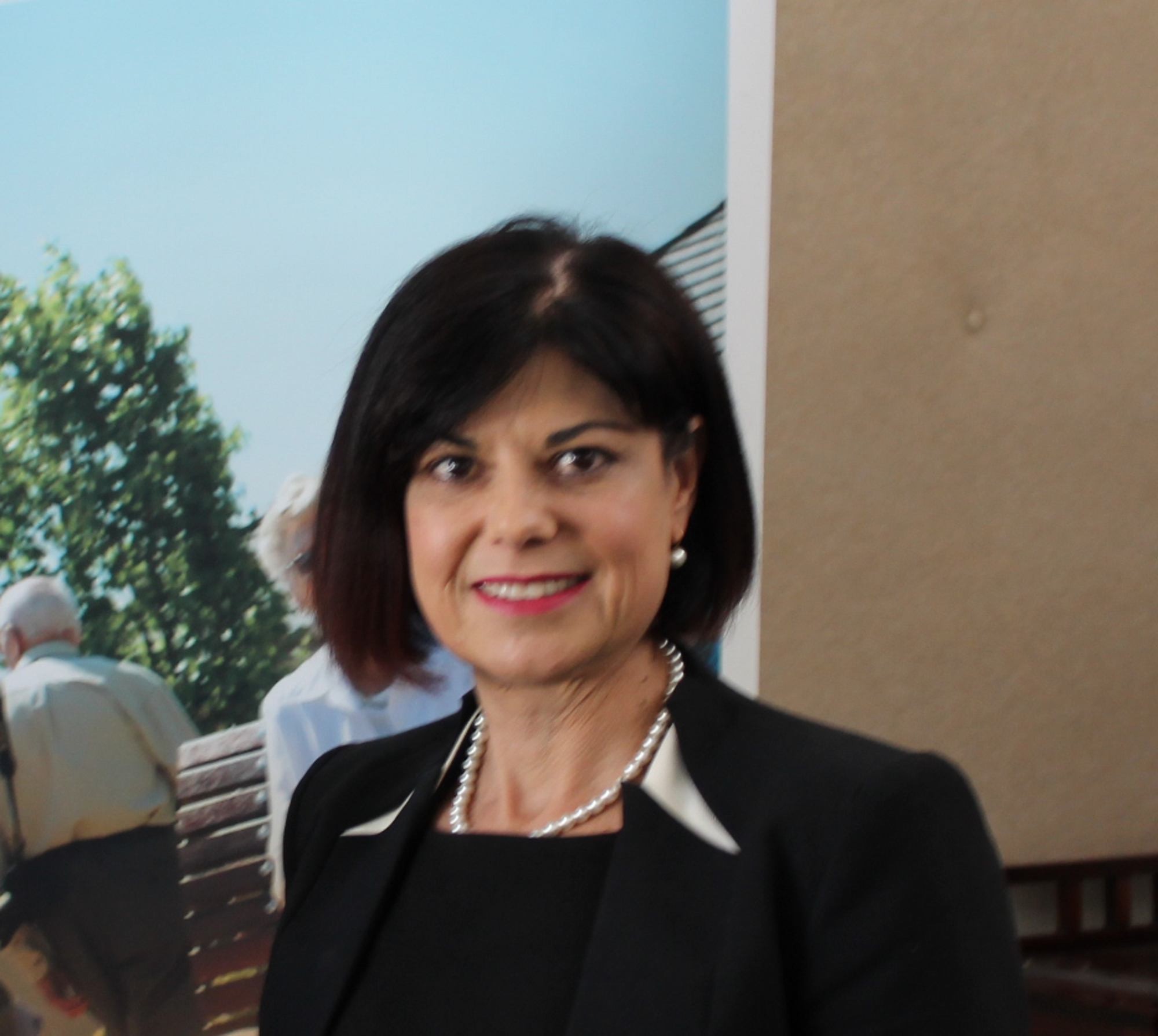 <p>Nieves Murray, IRT Group chief executive, teams up with Alzheimer's Australia NSW to conduct research on whether people with dementia are well supported in a village environment.</p>
