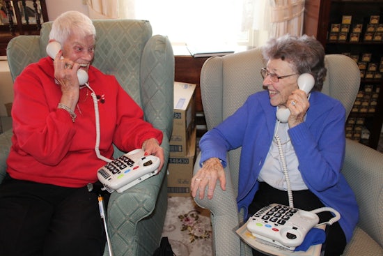<p>Vanda (right), pictured with fellow ACH Group Kapara resident, Betty, recently became a volunteer for a telephone program which creates opportunities for older Aussies to support each other.</p>
