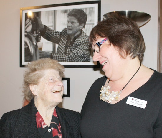 <p>Resthaven resident, Pearl Kermeen, and Resthaven assistant manager community respite services, Gill Schulze at the Memories at Work Exhibition.</p>
