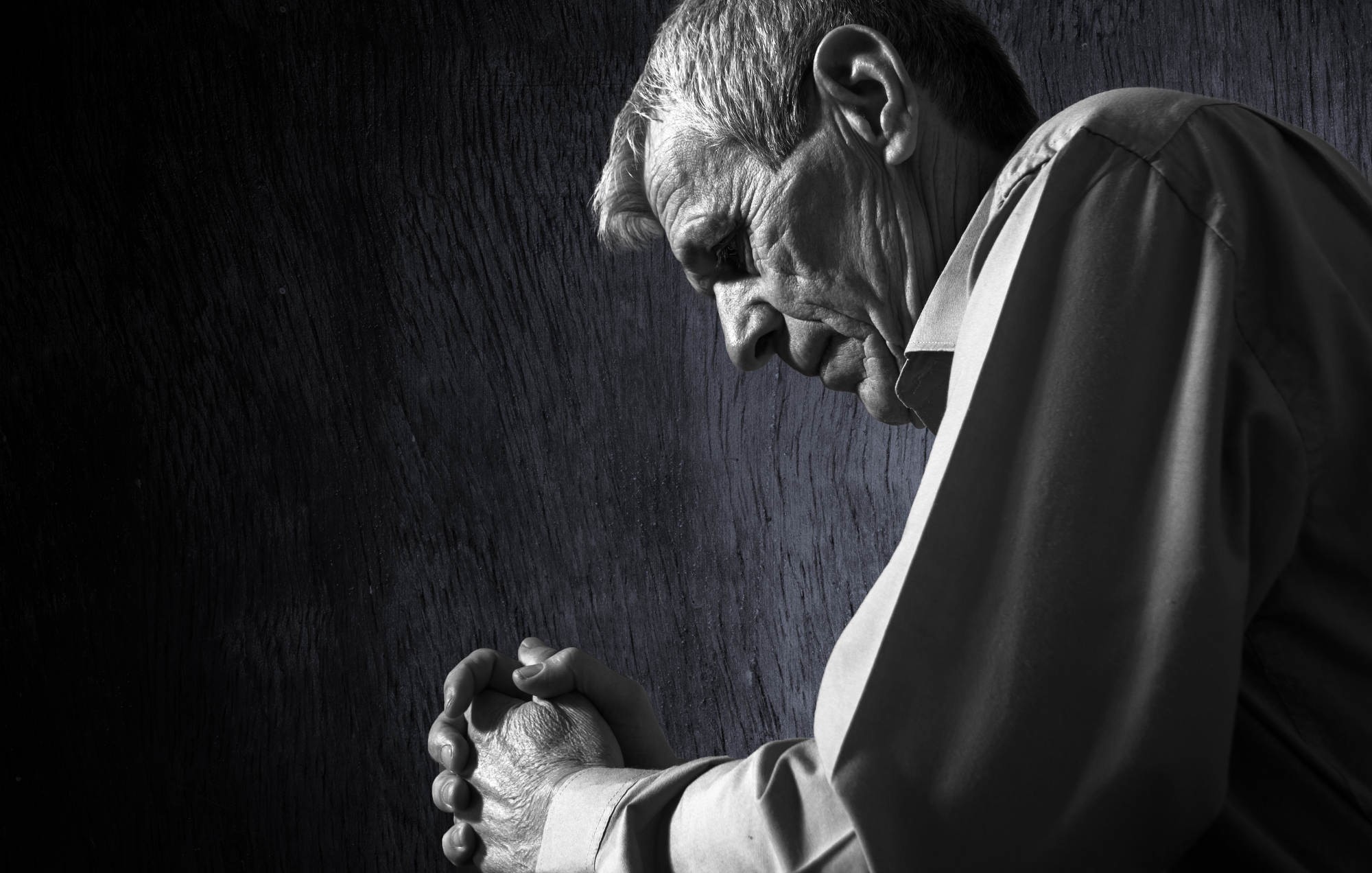 <p>A free seniors service claims the Royal Commission into Family Violence must also address elder abuse.</p>
