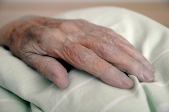 <p>An assessment tool has been developed that helps doctors and caregivers more accurately identify elderly patients whose death is imminent and unavoidable at the time of hospital admission.</p>
