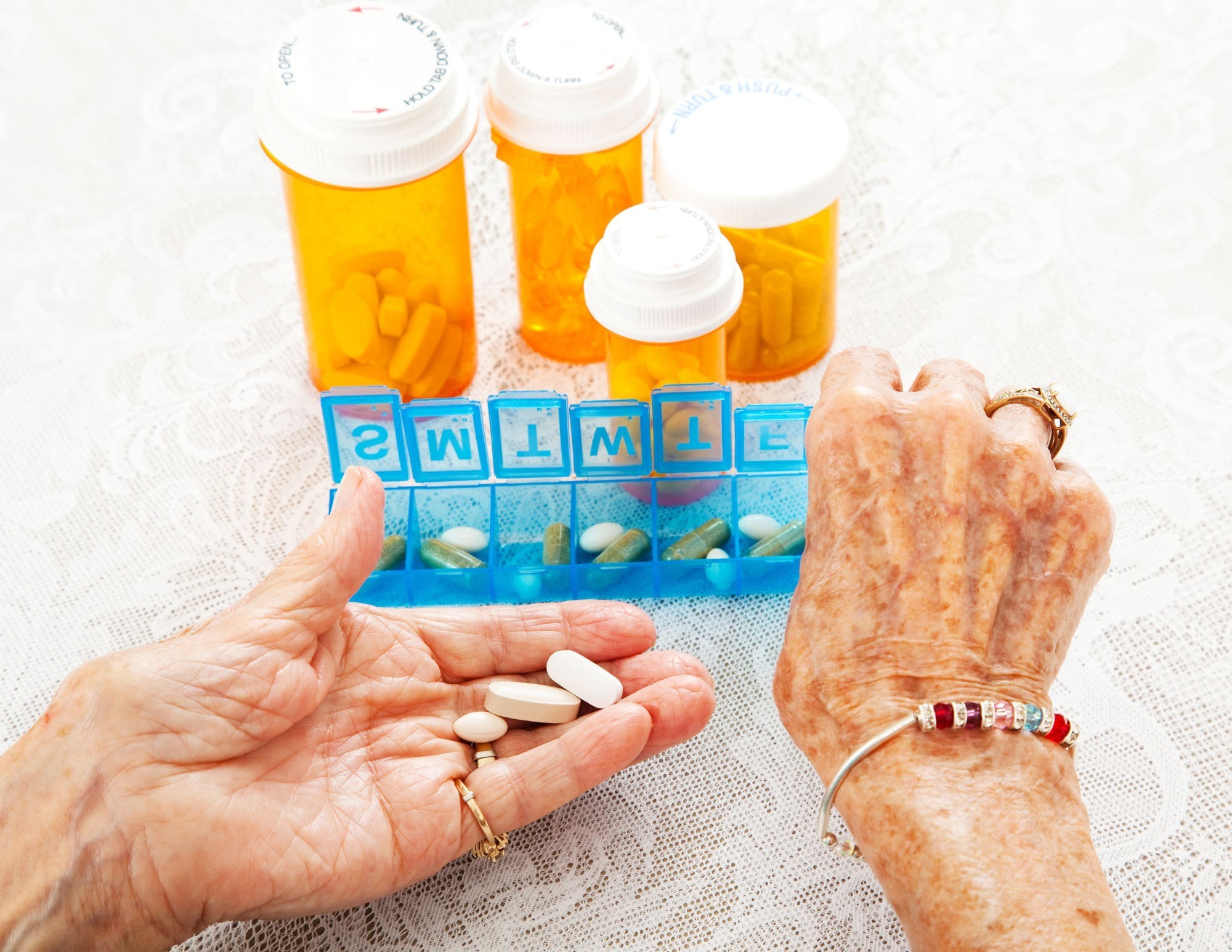 <p>Australian researchers are developing a new diagnostic tool that will enable doctors to better define ‘elderly’ patients and to more accurately prescribe them medications.</p>
