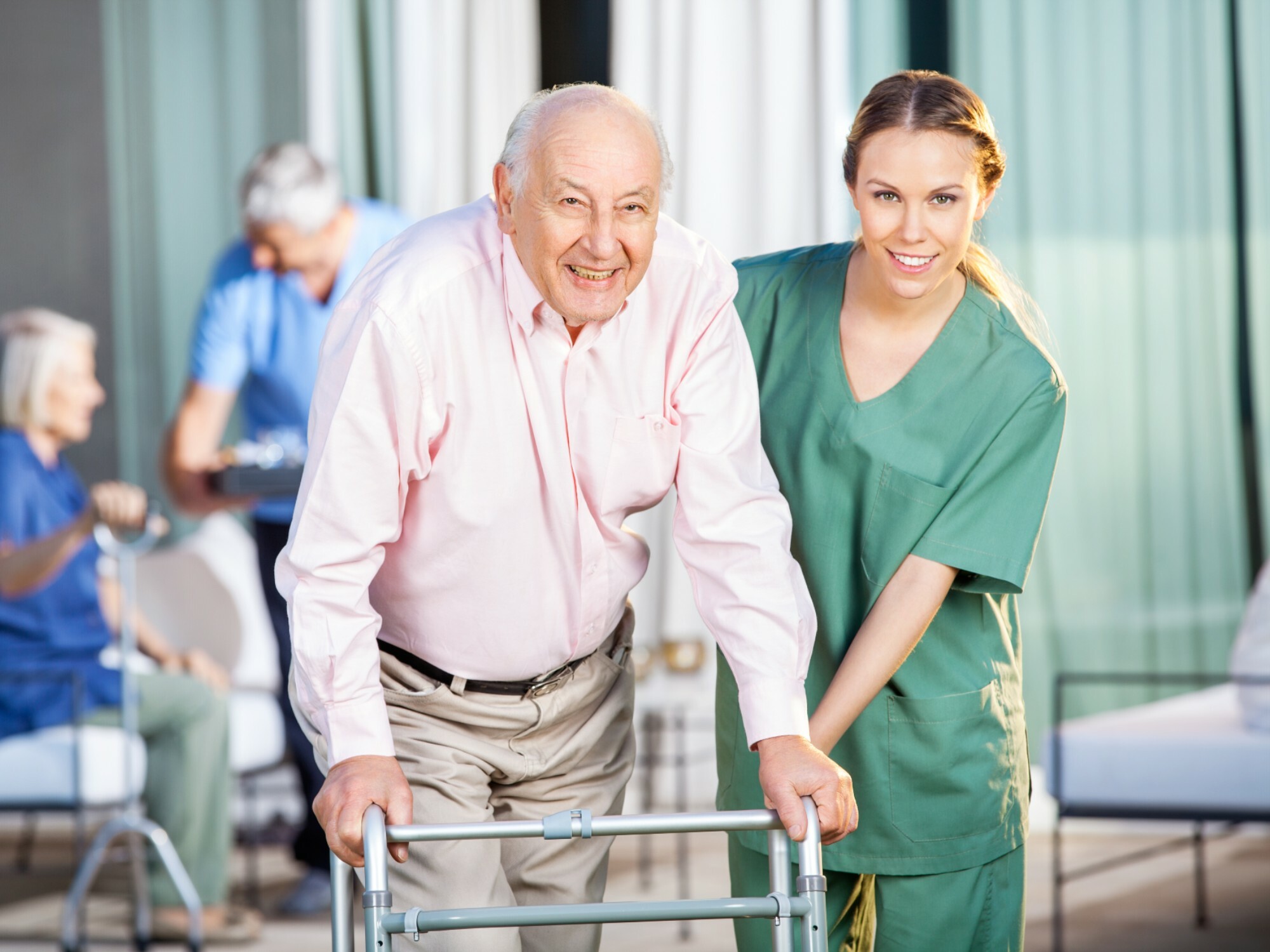 Aged care providers will do their best to make sure you feel at home within your new aged care facility. [Source: Shutterstock]
