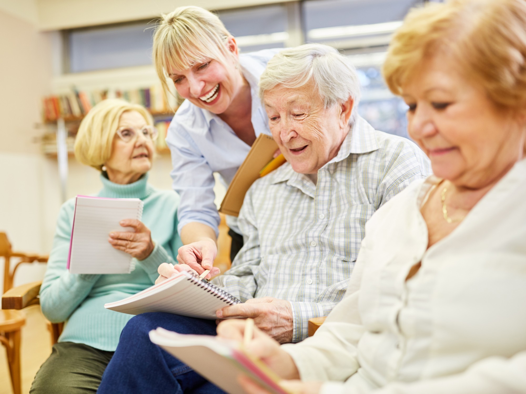 The Federal Government has services to assist carers and families of people with dementia who present challenging behaviours. [Source: Shutterstock]
