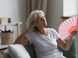 5 reasons to check on your elderly neighbour during a heatwave