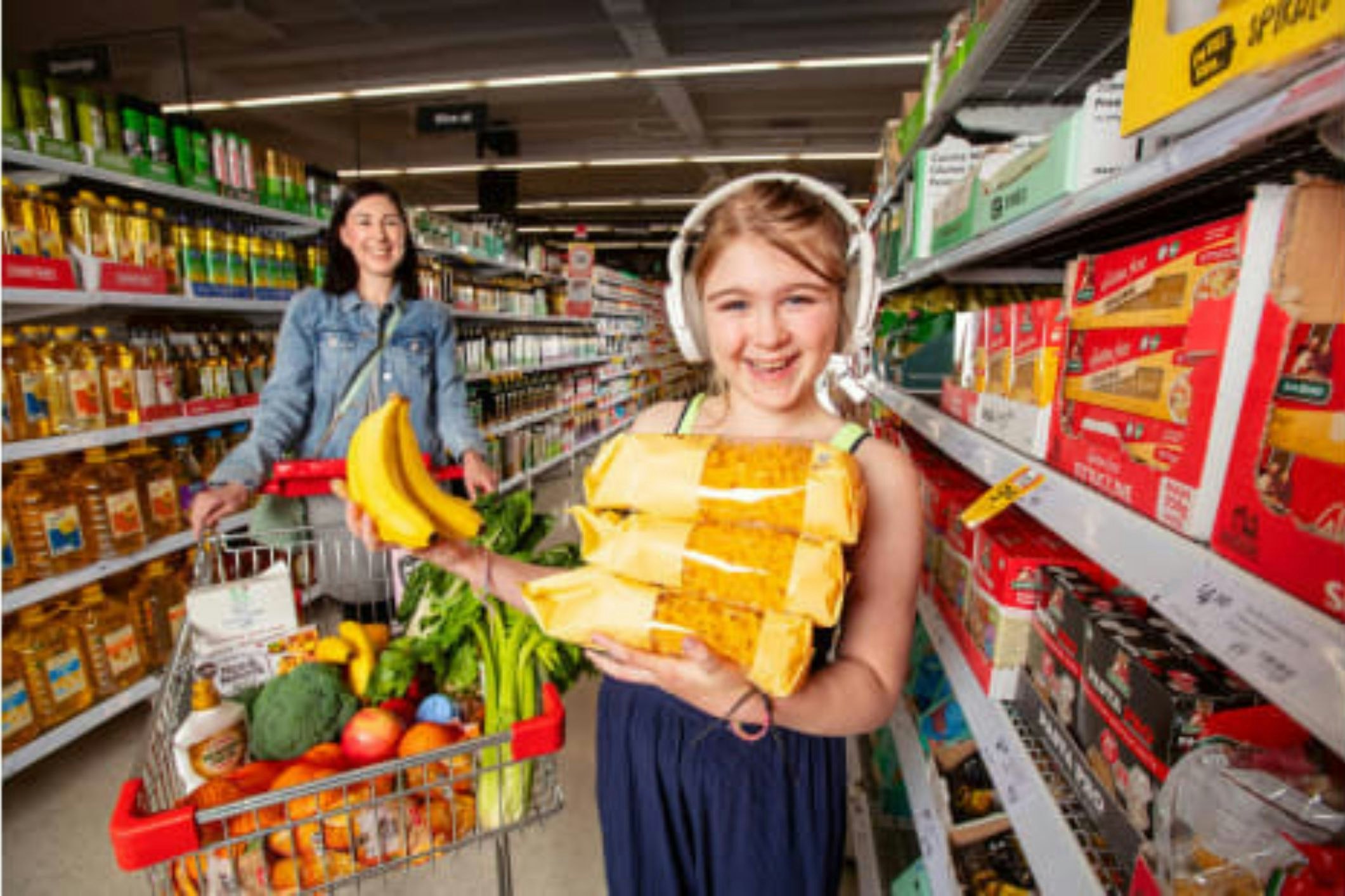 Jasmine Parker and her 10-year-old daughter, Evie, have welcomed Coles&#8217; new ‘quiet hour.’ [Source: Coles Group]
