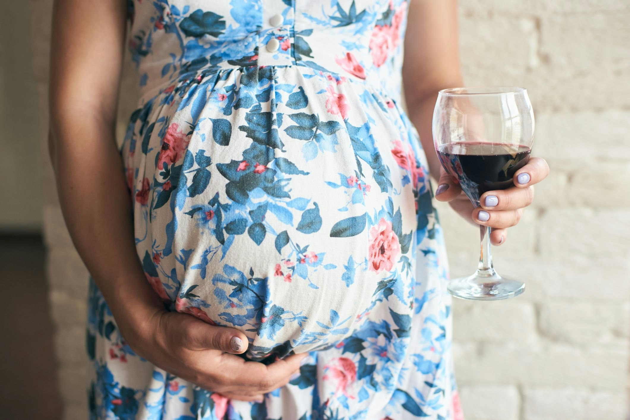 <p>Alcohol consumption guidelines have shifted for pregnant women, but what does that mean for pre-2020 mothers? [Source: Shutterstock]</p>
